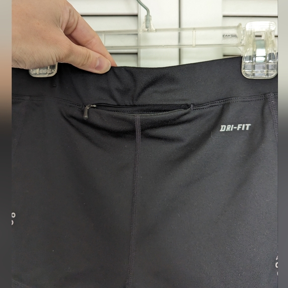 Nike Dri-Fit Shorts Size XS - Picture 3 of 4